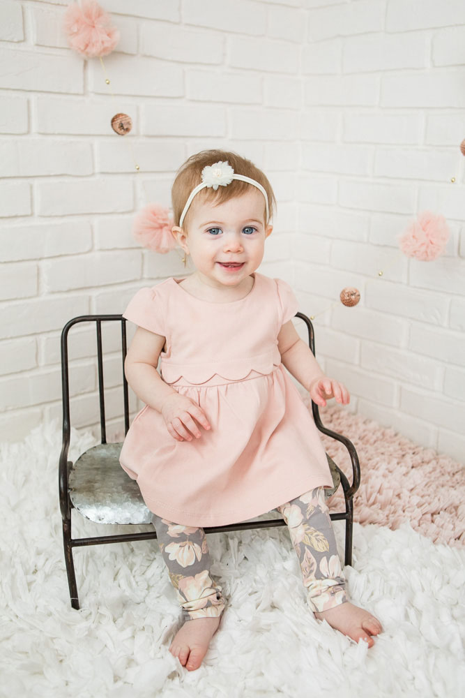 Happy 1st Birthday Kinsley! First Birthday and Family Pictures with a ...